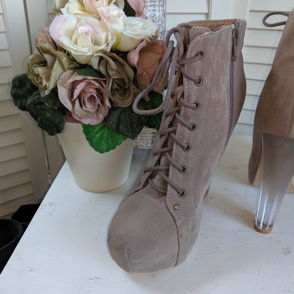 Lace Up Heel Booties Women's sz 5.5 - Picture 5 of 8